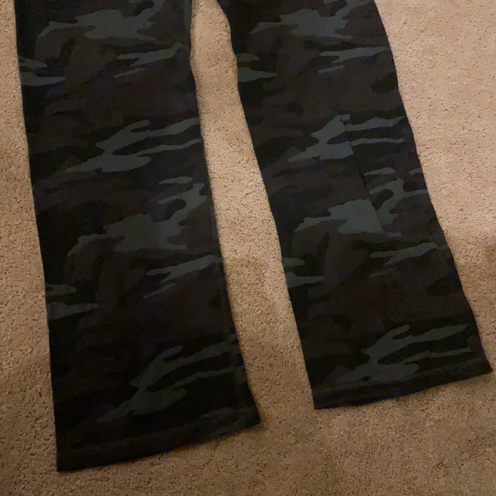 Matching set from express - Picture 3 of 4